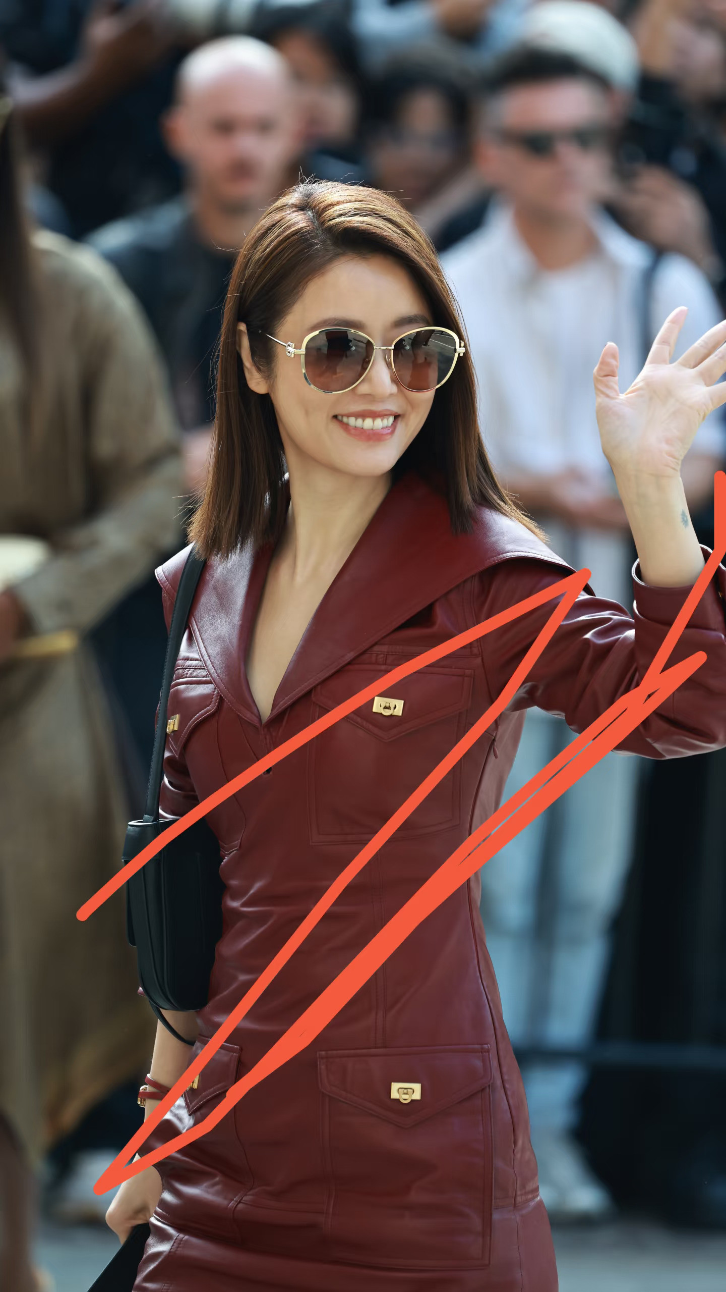 林心如米兰时装周状态真好