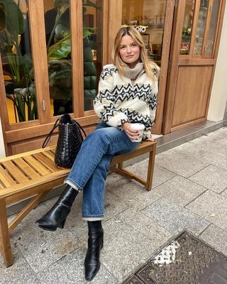 哇，圣诞季穿搭救星！复古十足的费尔岛毛衣，节日感直接拉满，以下6套look都好看