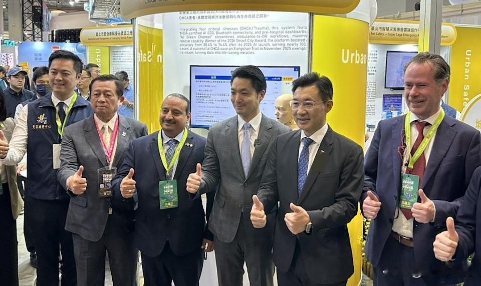 江启臣联手蒋万安抛“台北台中AI合作新蓝图”台北市长蒋万安今天（17日）