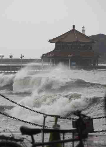 我的今日状态：🐯虎虎生威我这里的天气：🌧下雨台风“巴威”抵达青岛，虽然只