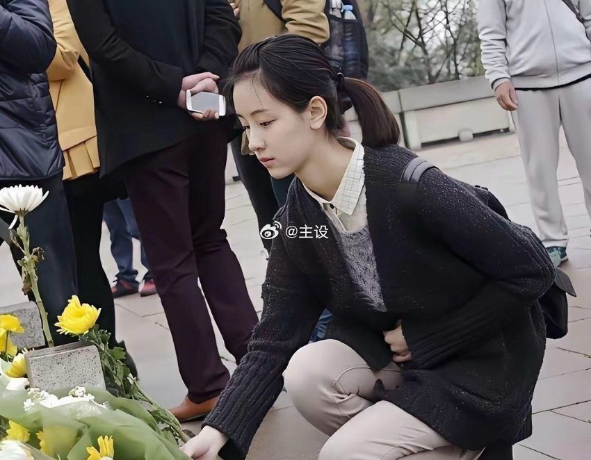 据说这是陈都灵素人时期，这颜值适合做明星吗？