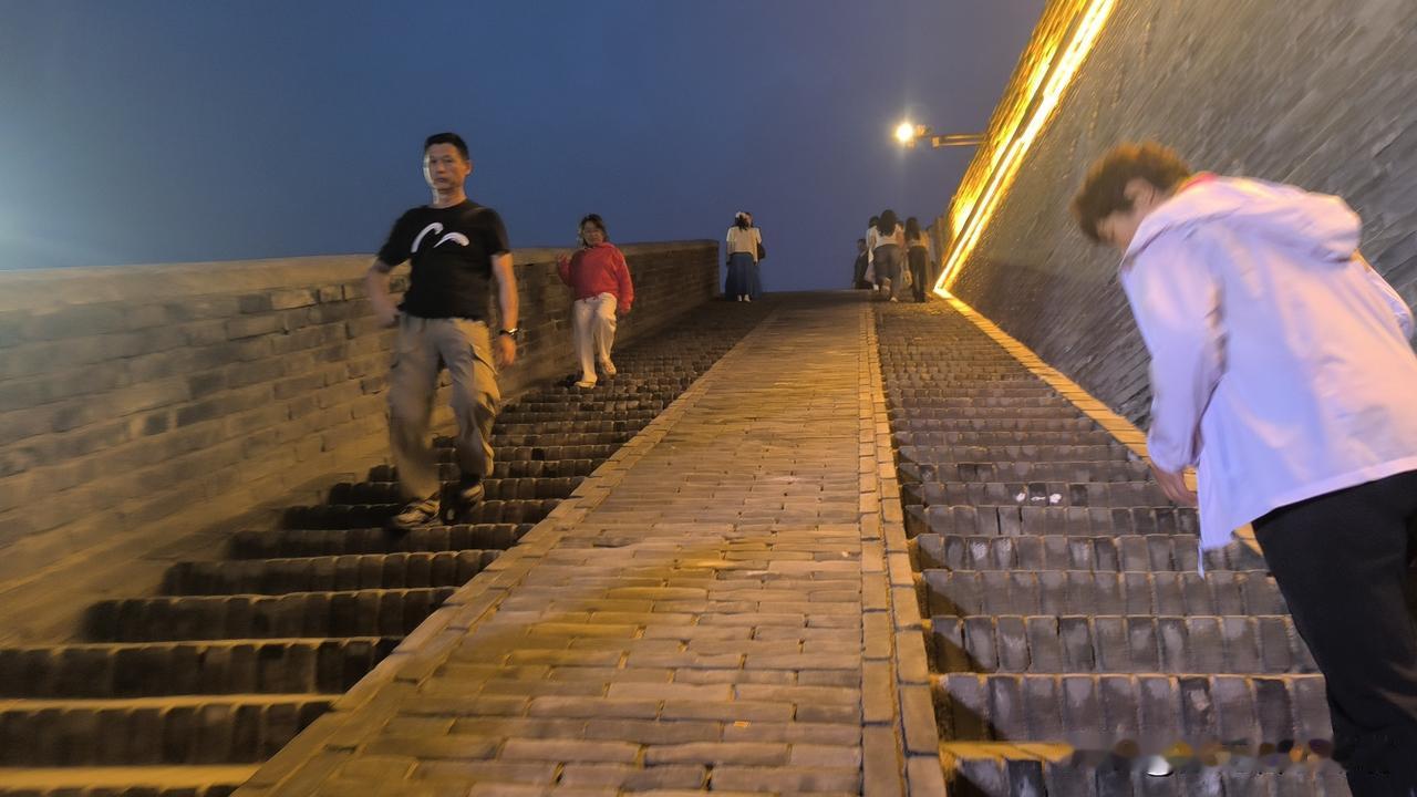 你问我为啥非要去湖北襄阳？这么说吧，我本来只想歇个年假，结果差点在那儿把工作辞了