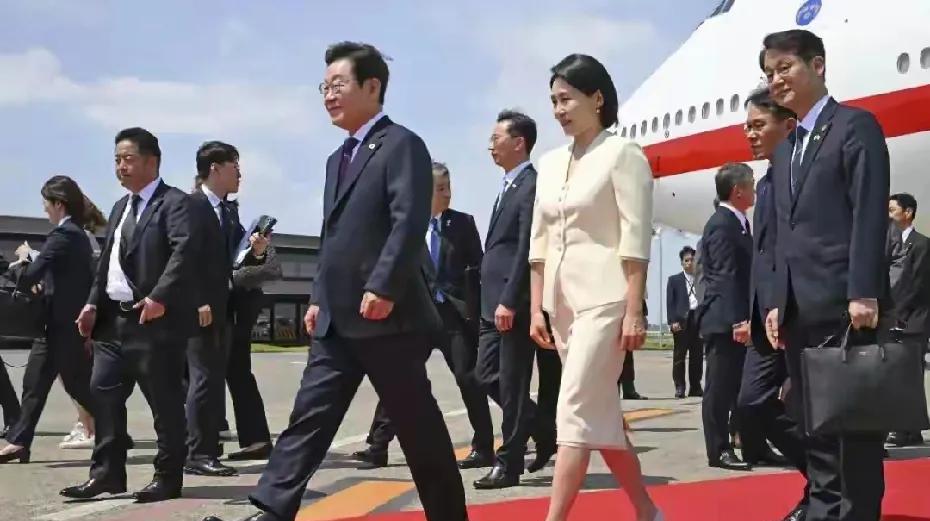 李在明'三支箭'外交秀：平衡术下的中美日暗战，访华降格背后藏着什么棋？