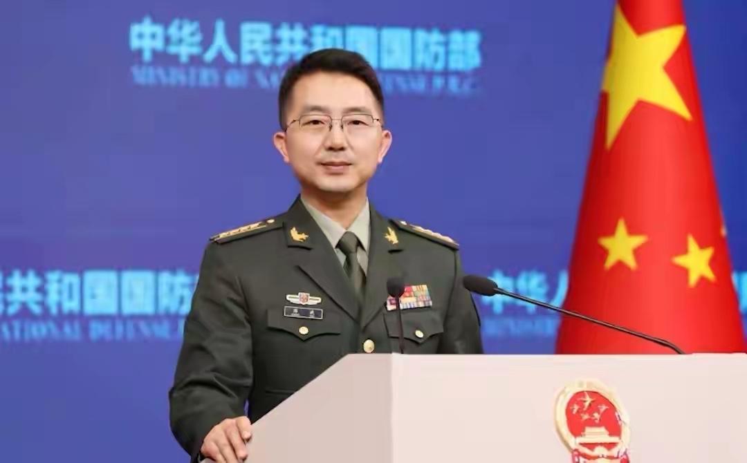 昨晚国防部发布重磅通知，2026年起所有年满18周岁男性公民必须完成兵役登记，