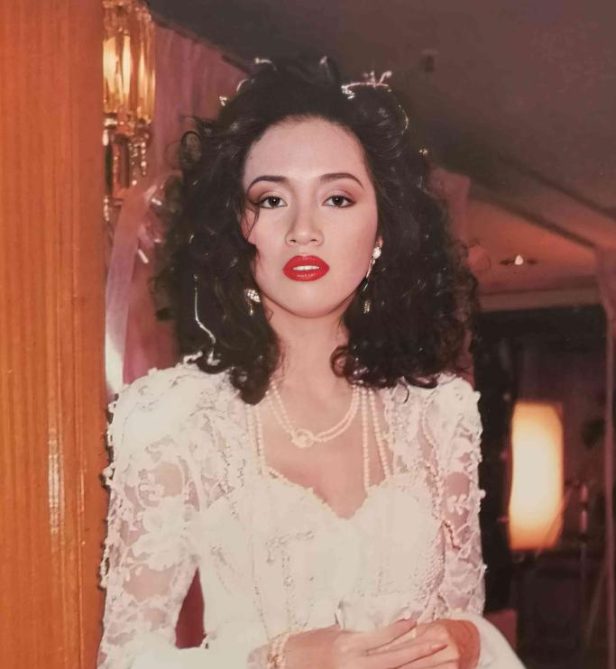 ”2003年，年仅40岁的梅艳芳刚刚去世不久，她的主治医生就向媒体透露，其实梅姑