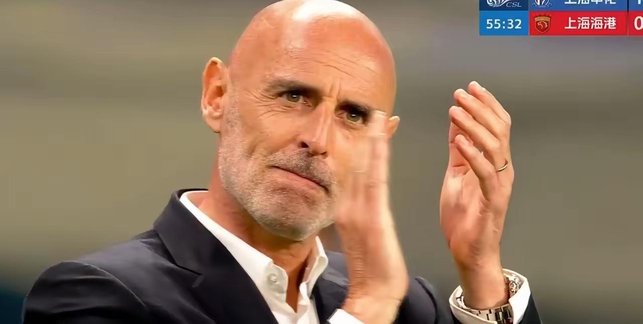 勇气5-4-1！德比大战，首发可见穆斯卡特本场比赛立足防守。给他勇气的肯定不