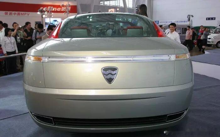 吉菱格洛斯jilingGloce元居民习惯和享受着迪蒙城的霓虹，但仍有那么一