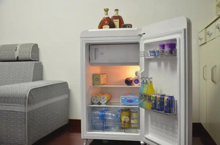 藏不住了，不演了！4月7日13:32，北京凤凰网科技曝光，小吉电器多款产品频发