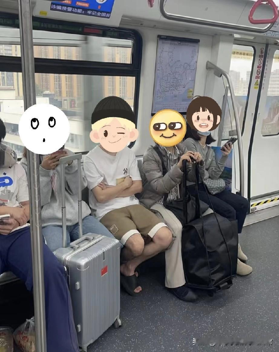 深圳的“乱穿”季节，是真的会谢！在深圳坐个地铁，左边大哥裹着长款羽绒服抱臂