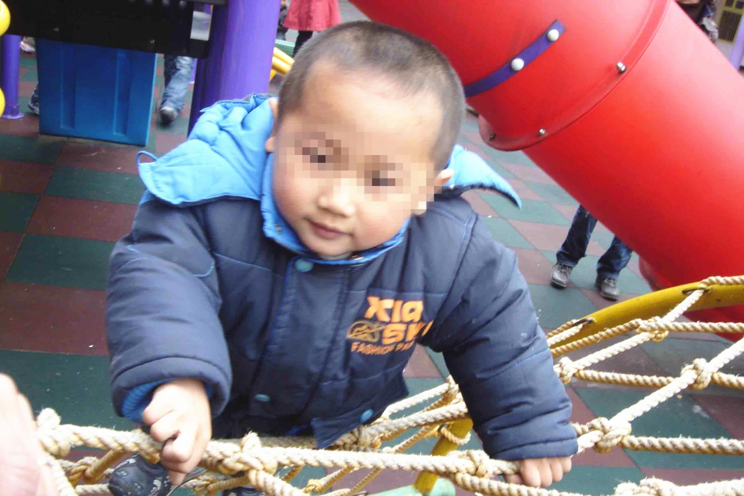 为什么孩子不能穿旧衣服? 三大理由告诉你, 家长们可别再坑孩子了