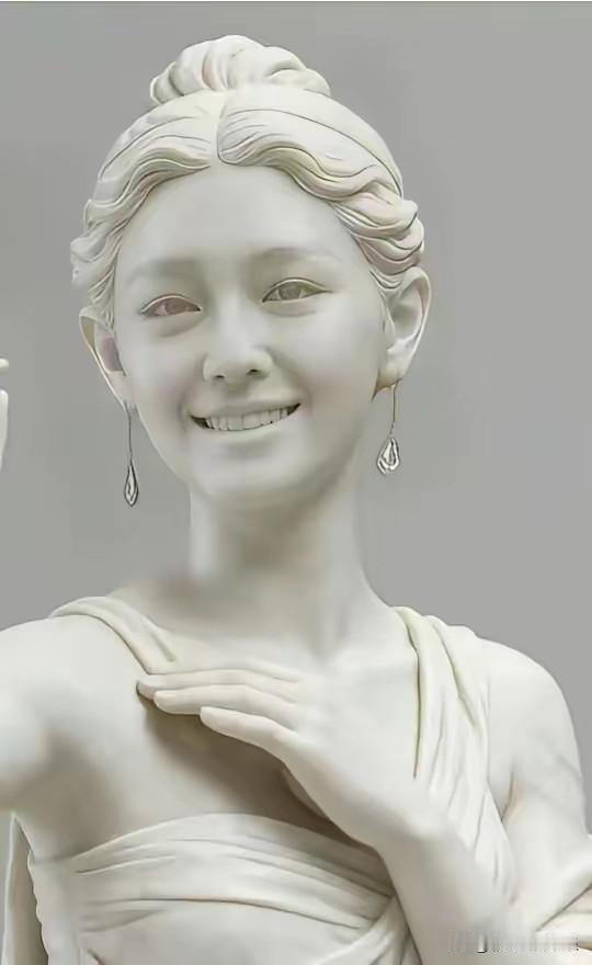 大S最喜欢的照片是图一，图二是大S变成小女孩的照片，图三是具俊晔一年时间画了十几