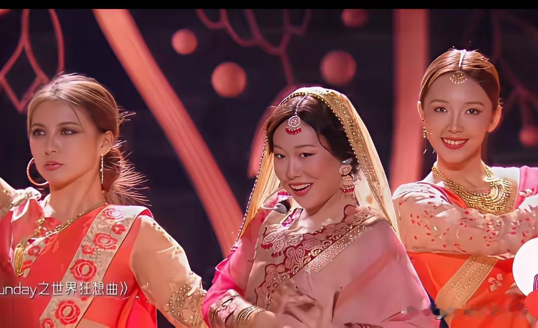 沈佳润糊涂吧，这样子真的好像她妈妈，让大家吐槽好像眼“活珠子”。沈佳润虽然不是