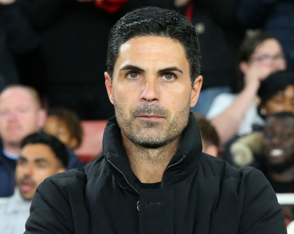 我觉得阿尔特塔还是要懂得舍弃啊，输掉一些比赛吧！阿森纳现在四线争冠，每一个赛事都