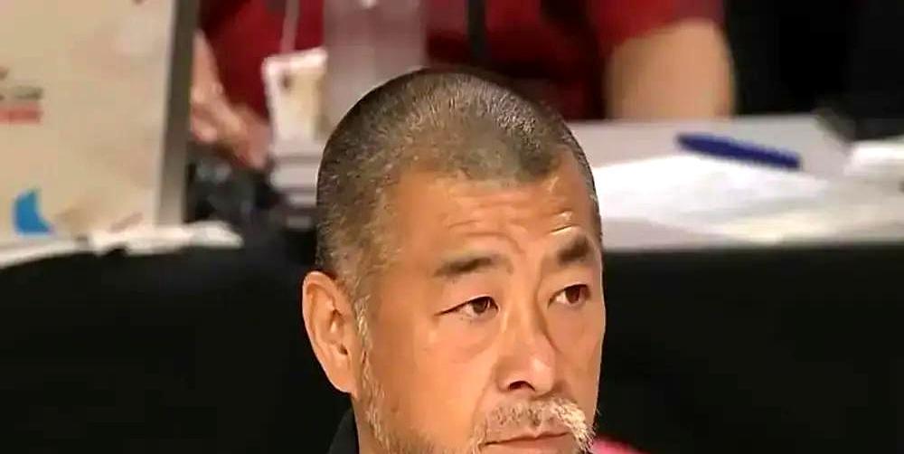 五年弃子逆袭！15分深渊硬生生被他拽回，国家队选材机器该醒醒了