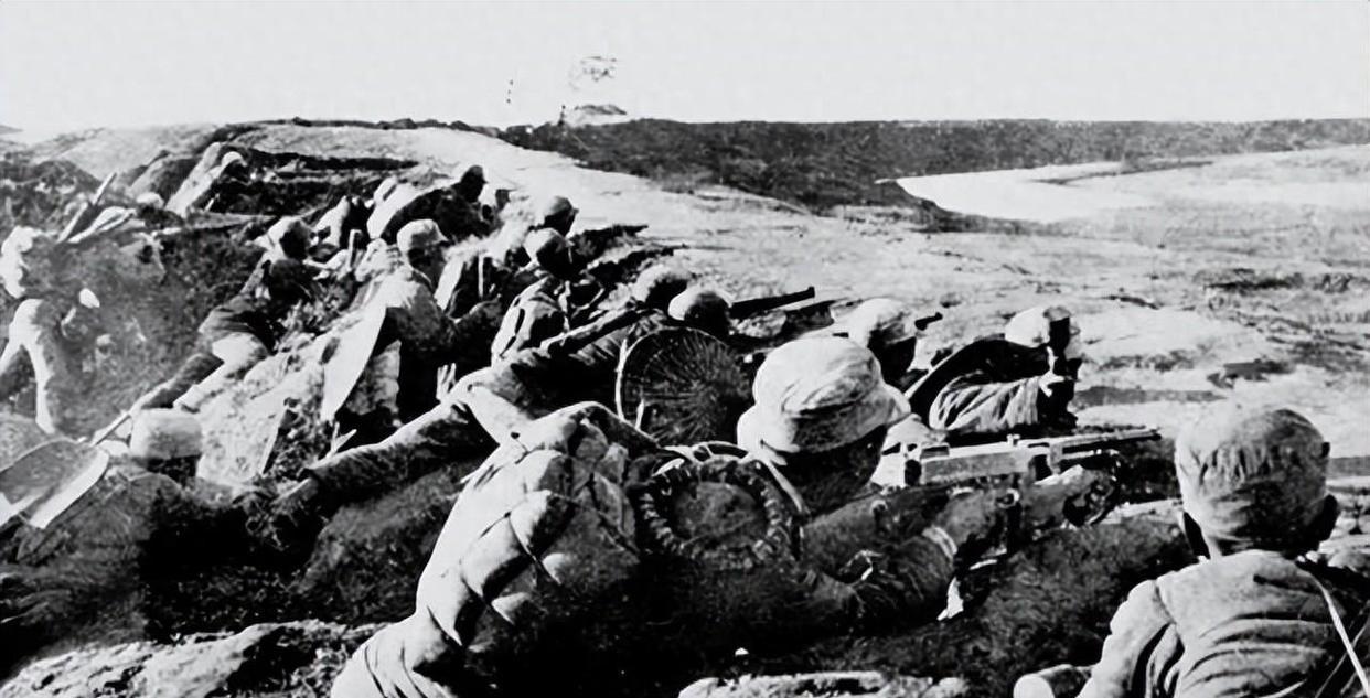 1943年，28岁团长率部伏击日军，交火后惊觉不对：来的不是一两百，是八百带着重