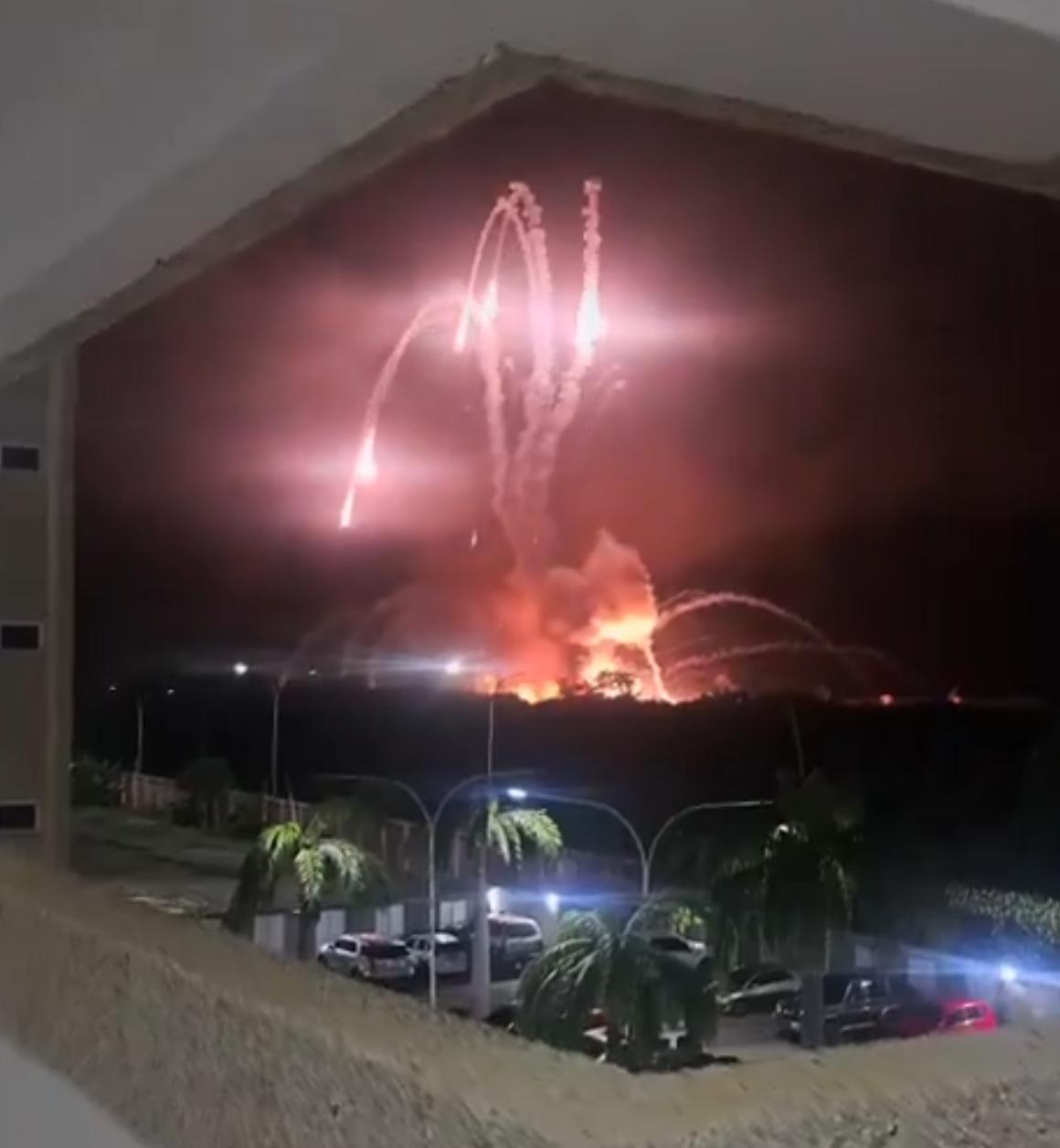 1小时22分！赫格塞斯一战封神，委军方见死不救，美军摧毁查韦斯坟墓，特朗普让全世