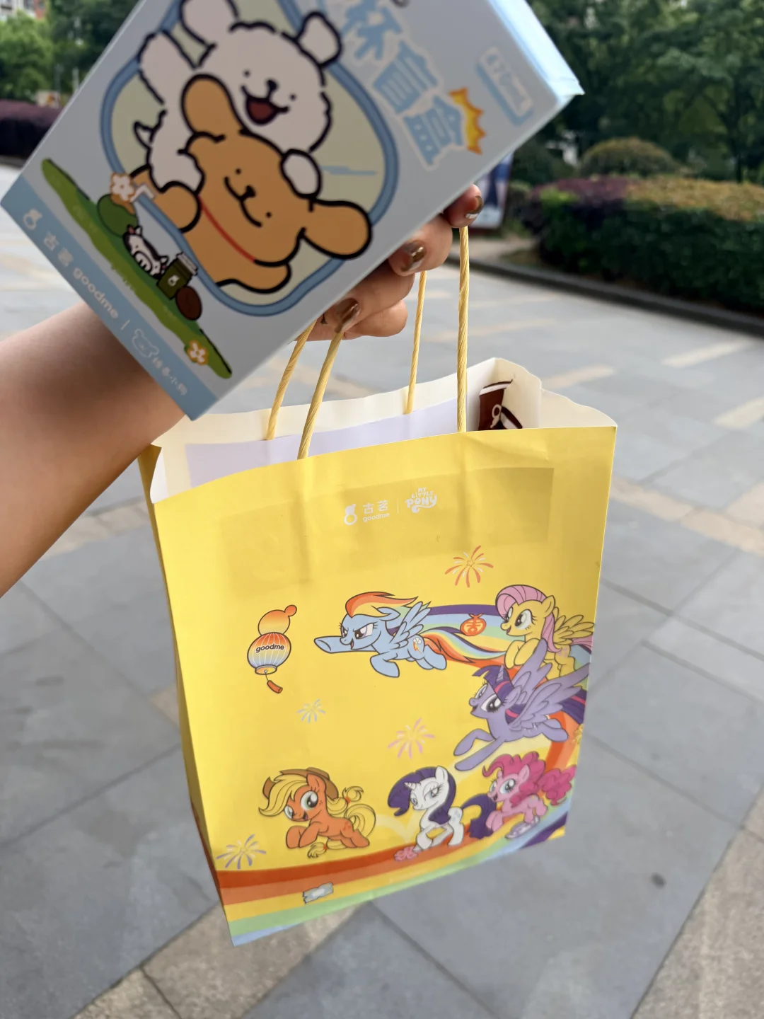 古茗，为什么喝你的加价咖啡不给联名周边？