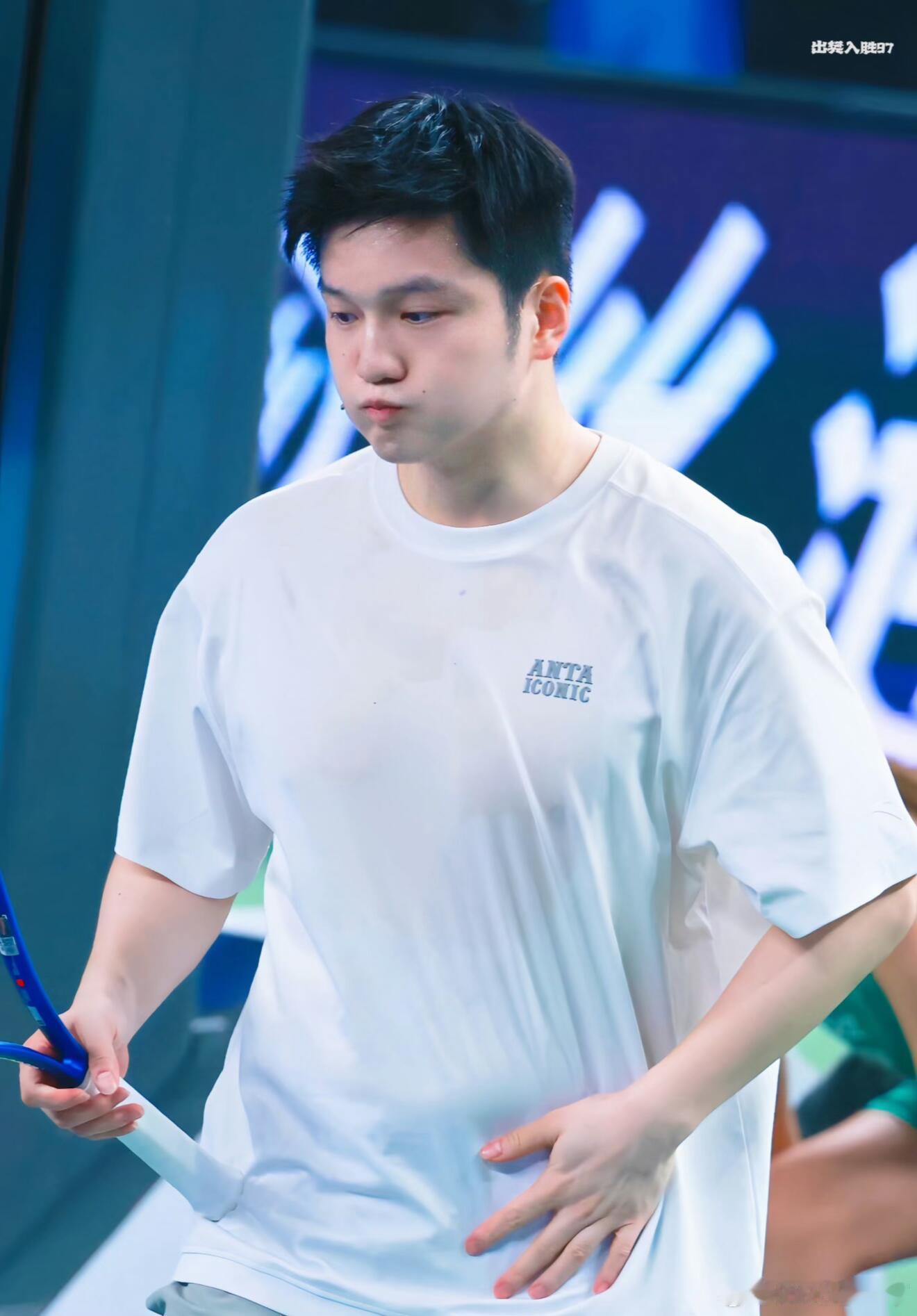 谁能不爱嘟嘟嘴的樊振东啊！软萌软萌的​​​