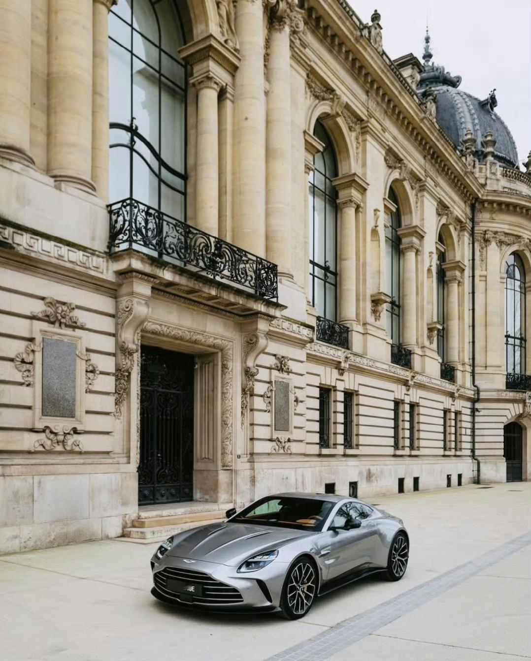 AstonMartinVantage​​​