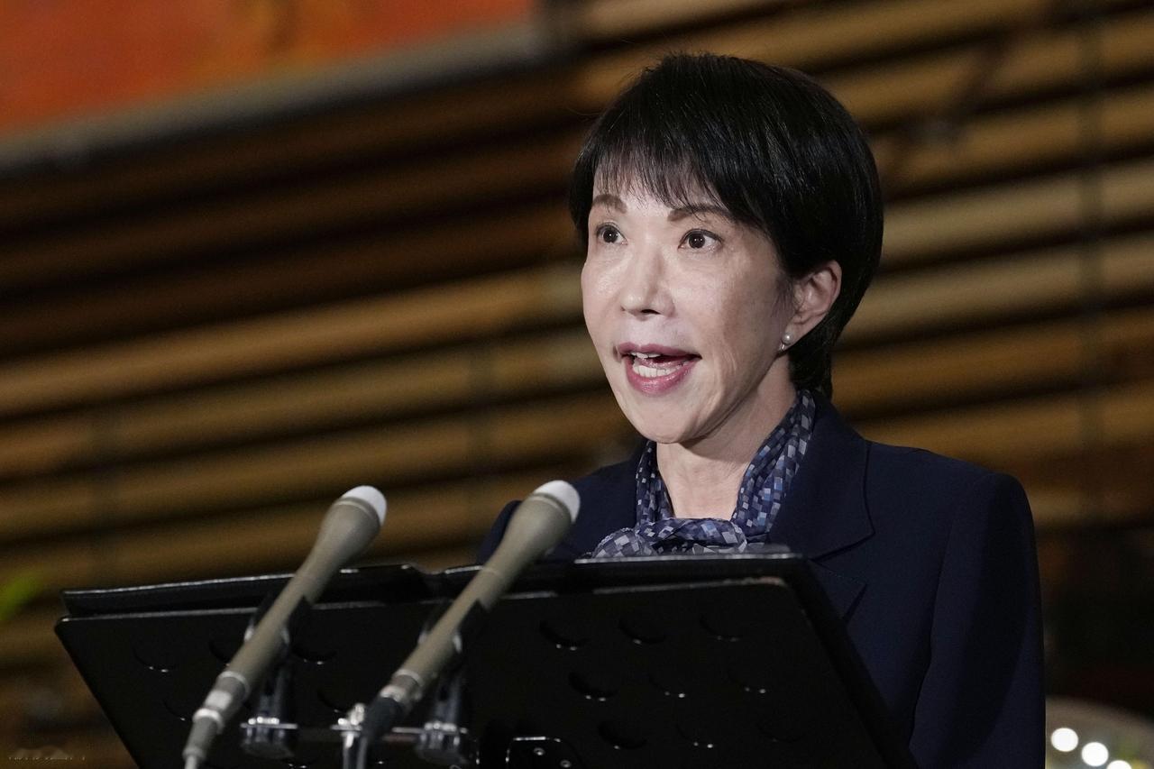 12月30日，李在明确定访华日期后，高市早苗宣布她1月份将不会出国访问，这个举动