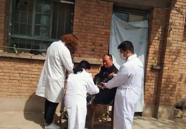 国家出手，老年体检“流水线”被叫停。从明年开始，65岁以上老人的免费体检彻底变样