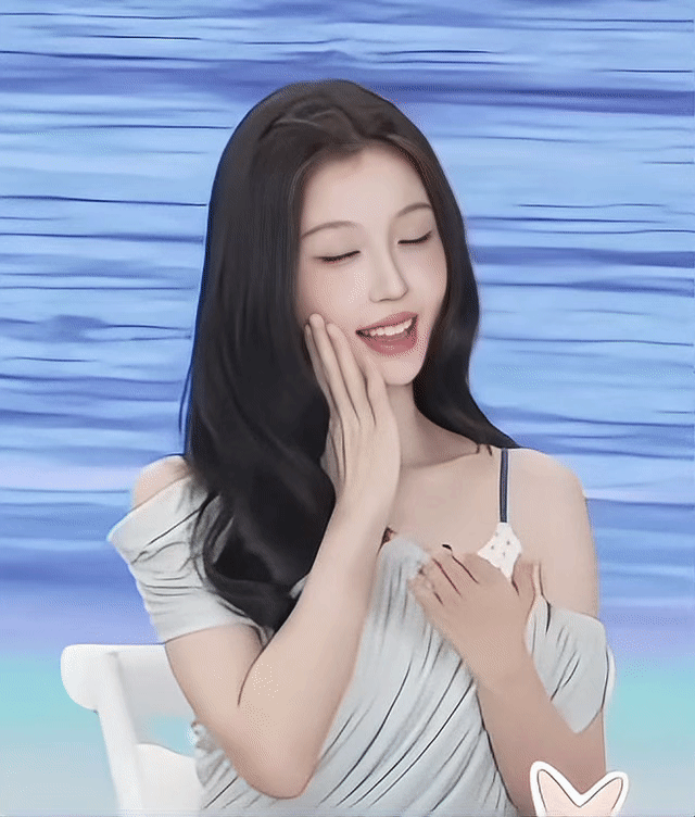 虞书欣补妆出现虞书欣cue补妆虞书欣补妆出现