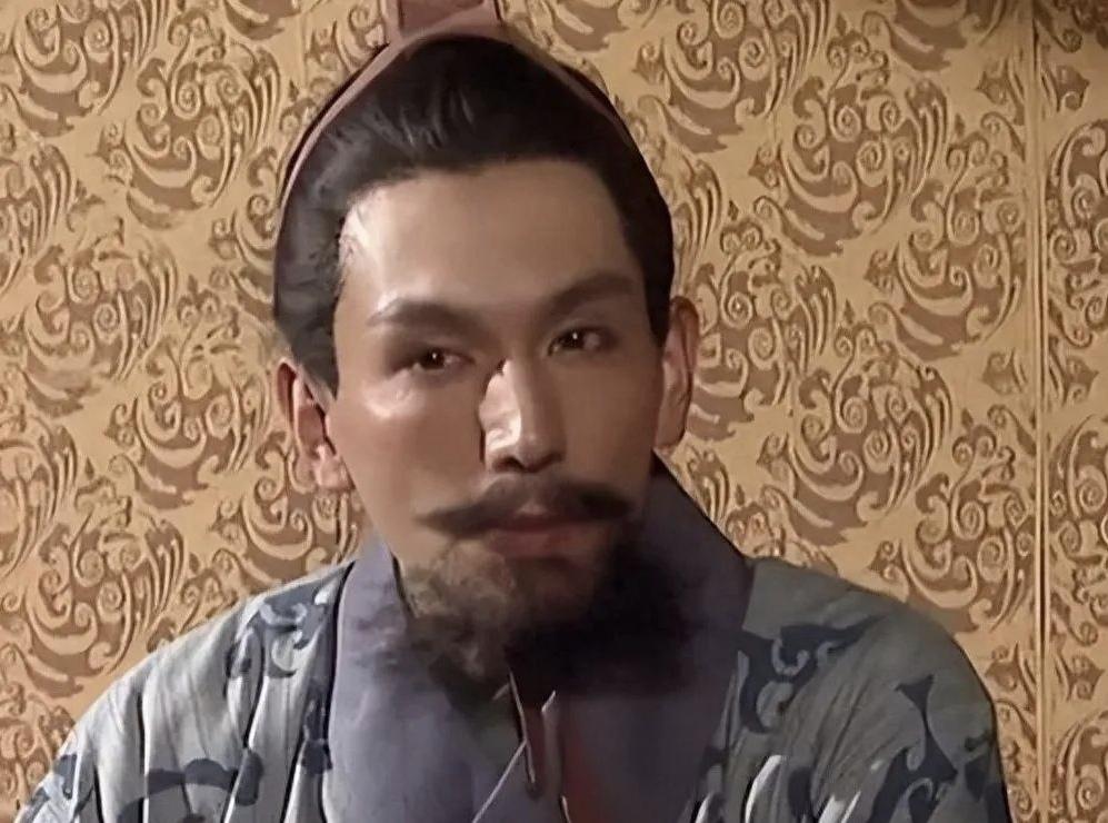 张松的才能可以说是三国独一份，可惜刘璋不会用人，否则不会有刘备什么事。张松的