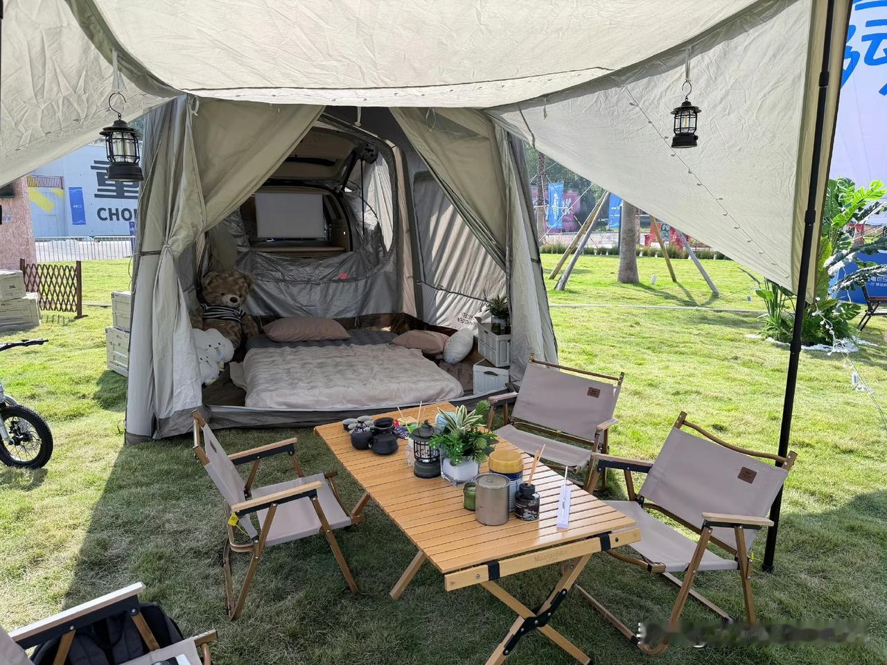 如果你喜欢问界M7而又暂时买不起，可以考虑这台同父异母的蓝电E5Plus，大家