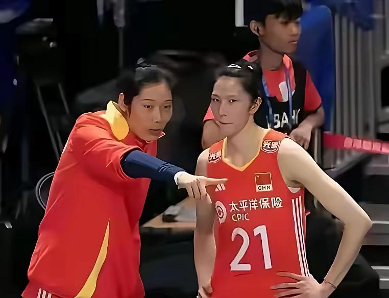 中国女排数据出来了，看看谁是拖了后腿。打出了有史以来最差主攻负30的效率王媛媛
