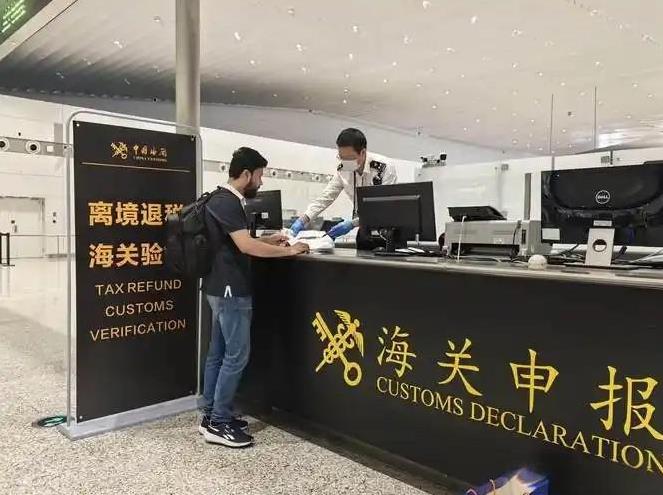 为什么国家突然放开签证让老外随便来了？这个很多人不明白，其实，这是在下一步大棋，