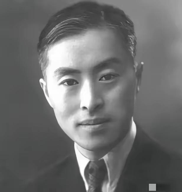 当年，为打倒叛徒父亲，儿子毅然参军，谁料开国大典时被告知：你父亲是特工。这个参军