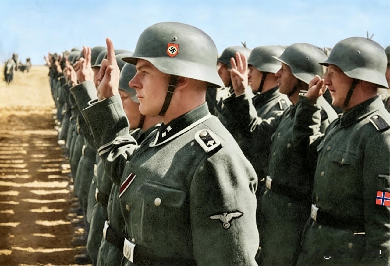 正在宣誓的挪威志愿兵。二战期间，约有6000名挪威人加入德军，其中4500人进入