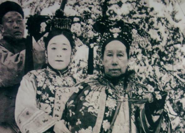 慈禧一天到底怎么过的？按照不同算法她一天花费在650万-10000万人民币，她可