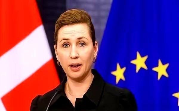 丹麦这回脸面算是彻底没了。就在2026年1月4号，一架巨大的美军C-17运