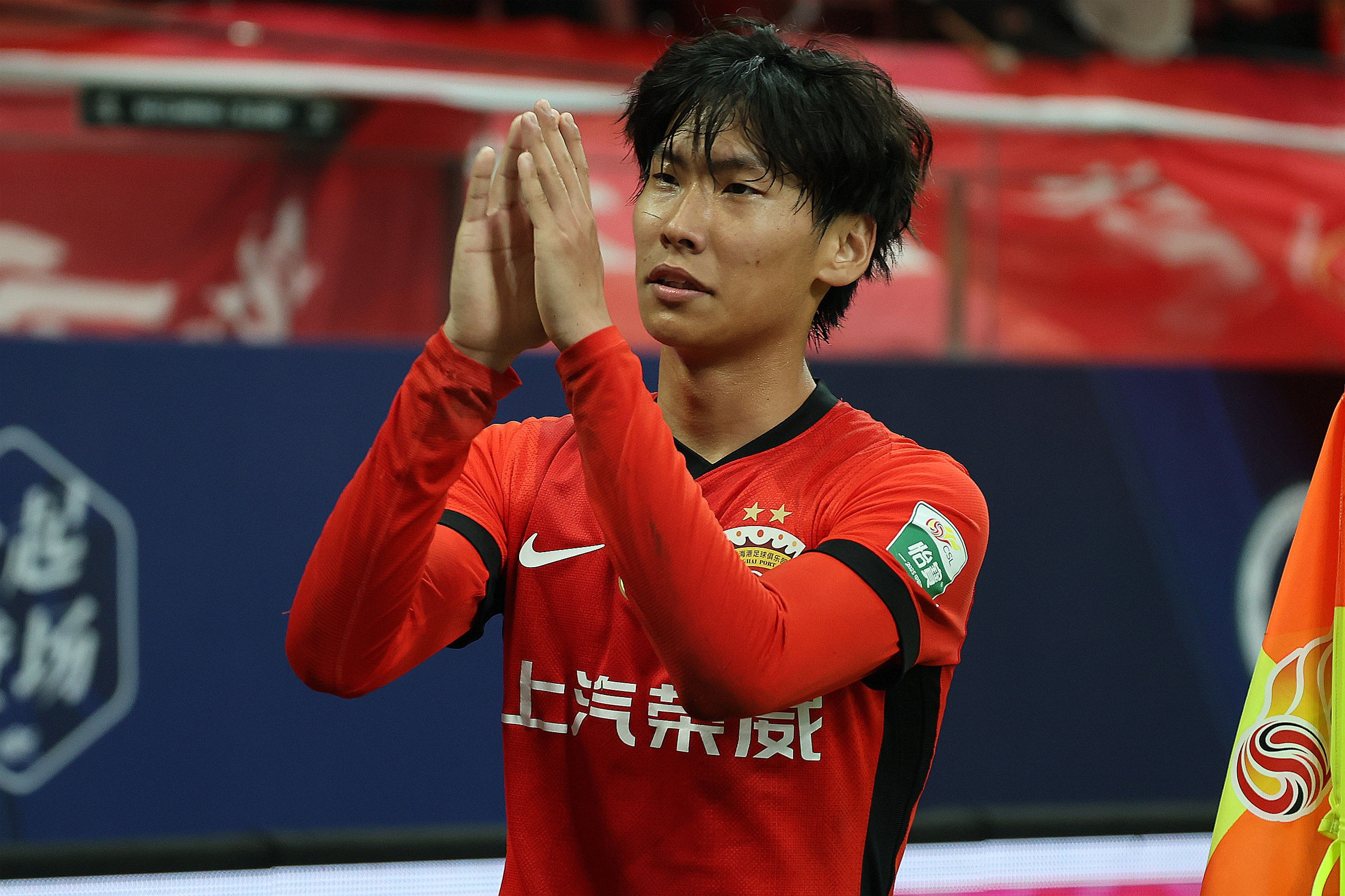 李新翔: 确实没想过自己能进这么多球, 能踢出来有运气也感谢教练