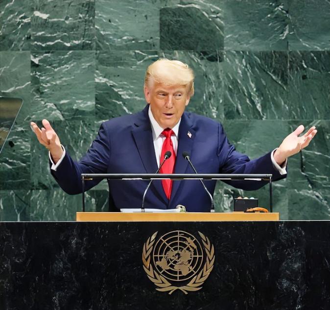 1月17日，美国多家媒体披露，特朗普已经开始筹备，一个名为“和平委员会”的，类似