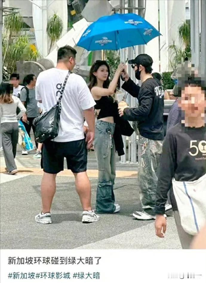 黄晓明新女友曝光，甜蜜同游新加坡，颜值身材都在线，比叶珂好看黄晓明