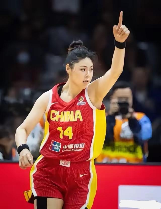 昨晚女篮世界杯小组赛如果中国女篮用以下无缘世界杯阵容的五人，还会和捷克女篮打到加