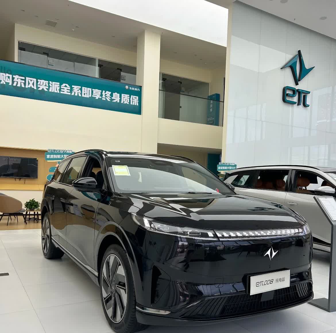 听我一句劝，2025买车不纠结要面子一一买特斯拉要舒适一一买理想