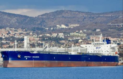 中俄油轮救援古巴失败，美海岸警卫队果断出手，中方被迫转向委内瑞拉！据专业海事分析