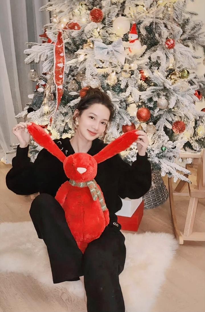 @李沁～快乐圣诞节，幸福中国年[比心]