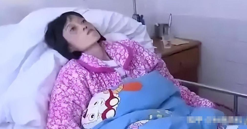 2016年，湖南一位独自带娃的妈妈查出晚期肿瘤，咽气前想把11岁跟8岁的两个小子