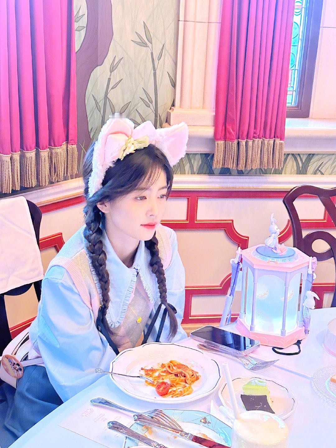 .#白鹿王韵娜#.#白鹿开到荼蘼#‧₊💭♡𝒫𝒽𝒶𝓃𝓉𝑜𝓂₊˚.🤍⋰​