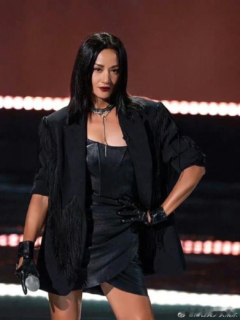 我问我朋友瞿颖都定居泰国了，也到了该退休的年纪为什么还出来工作了，这个时候不应