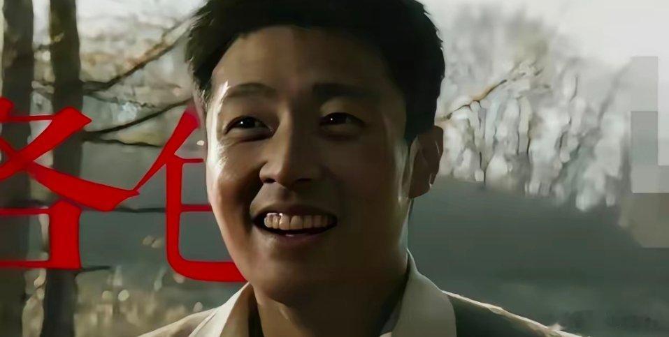 在《归队》中，田小贵可谓“真贵”，他本是地主家的傻儿子，是抗联小组里最幸福的存在