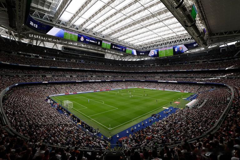 弗洛伦蒂诺·佩雷斯："两个赛季前，我们成为首家营收突破10亿欧元的俱乐部。本赛季