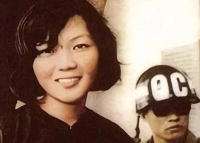1968年，当她被南越军事法庭判处20年苦役后，当庭笑道：“20年？你们能维持那