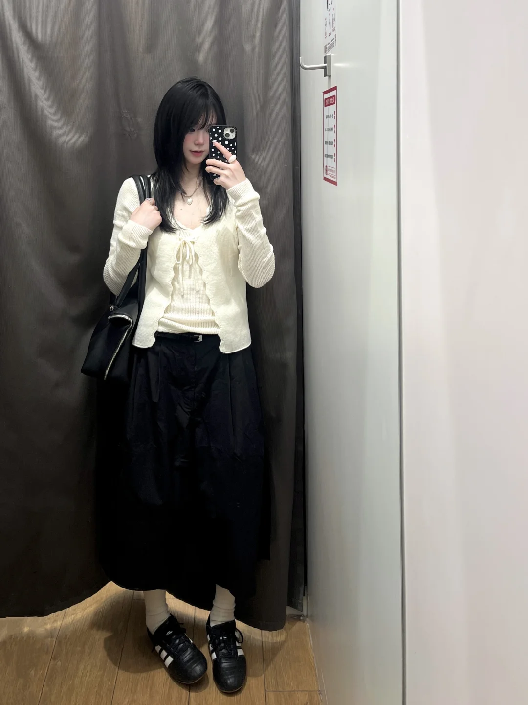 优衣库早春叠穿这一块💭黑白基础款简单舒适