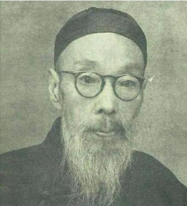 1935年,毛泽东大渡河陷死局，这时，李富春跑来说：“主席，一名晚清90岁秀才，