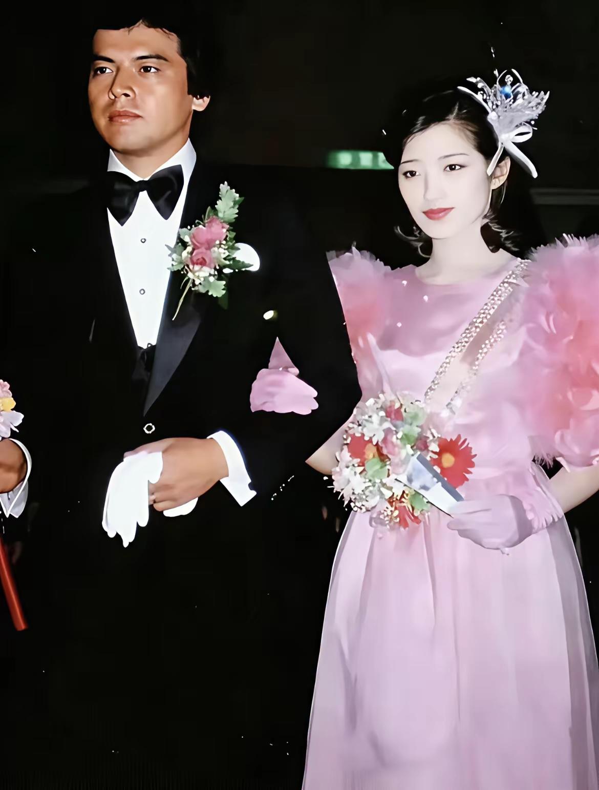 时光流转，朱颜辞镜，镜头永远留住了那个美丽的佳人。山口百惠[比心]